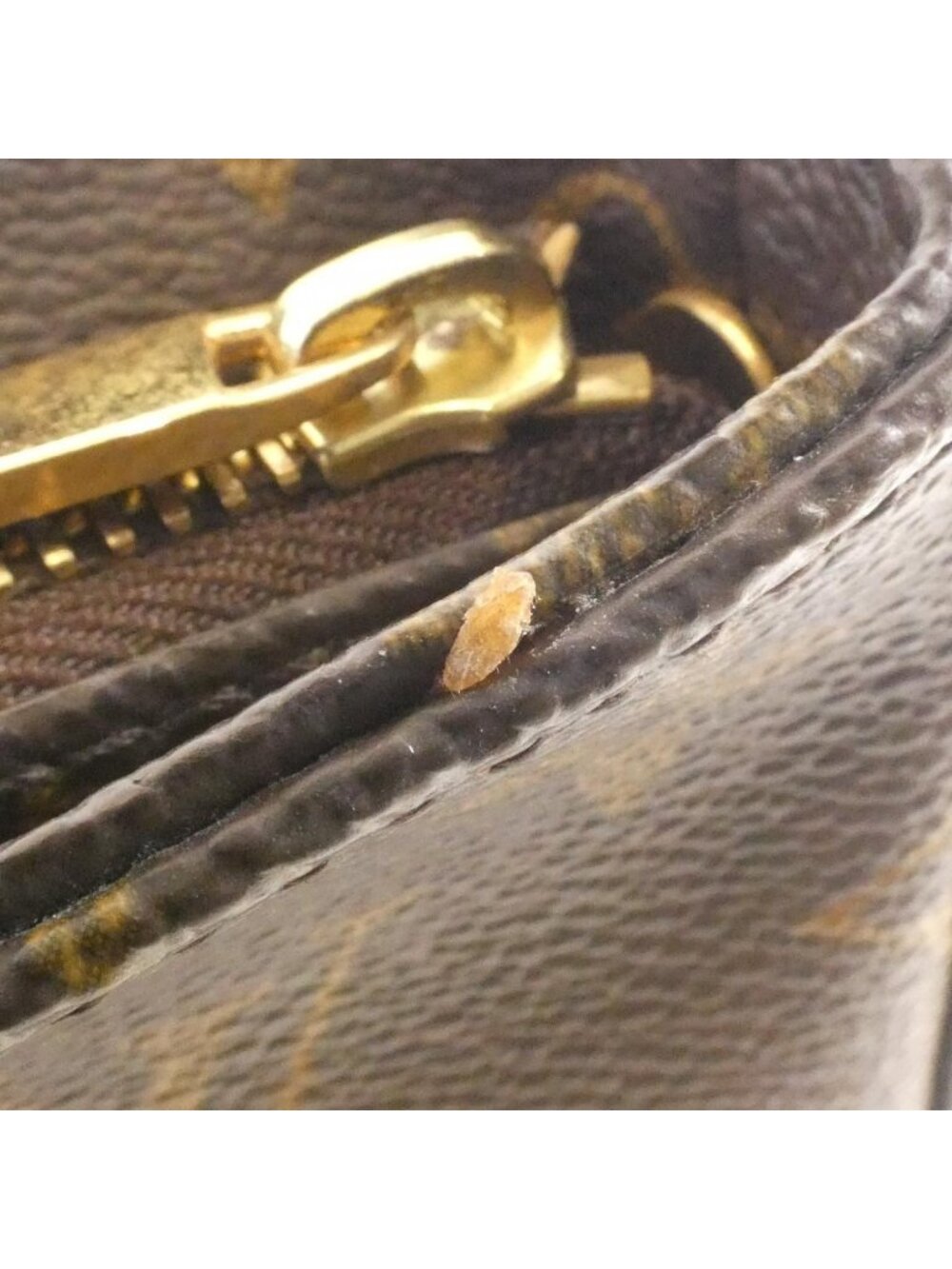 Louis Vuitton Monogram Looping MM Shoulder Bag - Picture 4 of 8